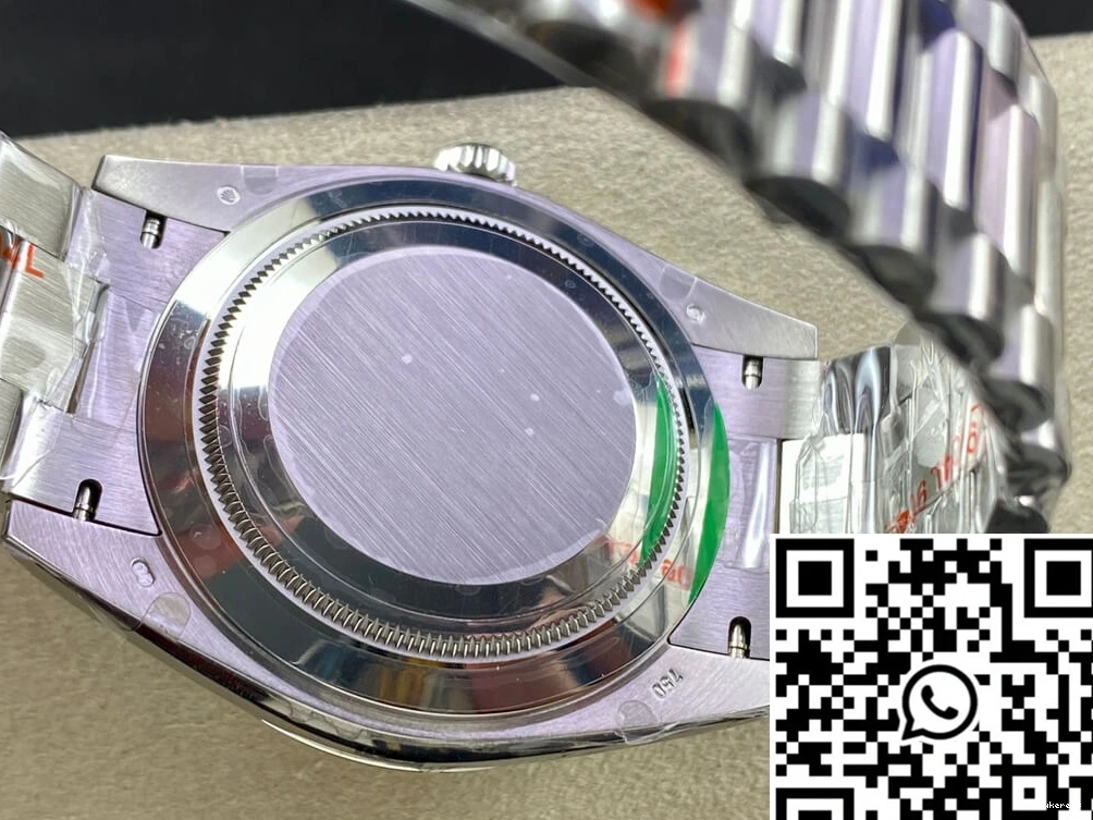 M228236-0006 Day Diamond-set Dial Rolex Factory EW Date 0420